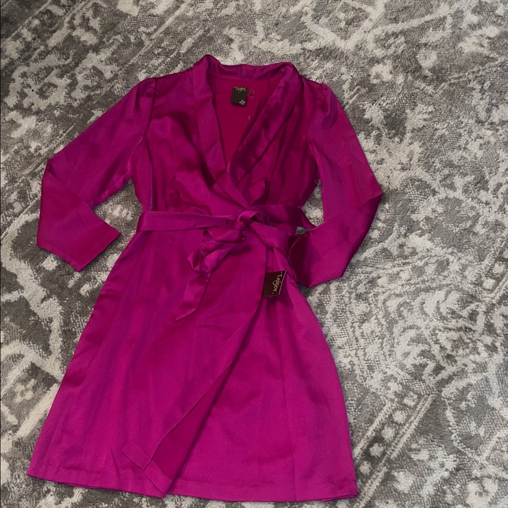Taylor Fuchsia Satin Robe